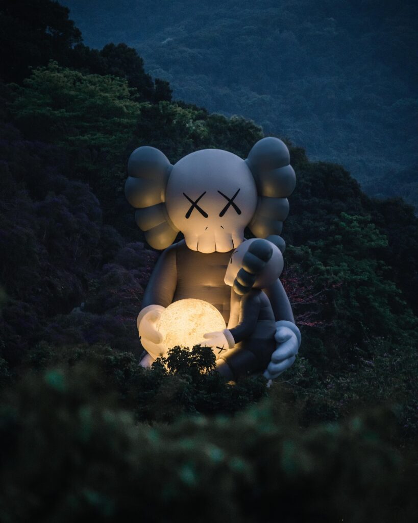 TAT Announces “KAWS:HOLIDAY” Thailand at Sanam Luang